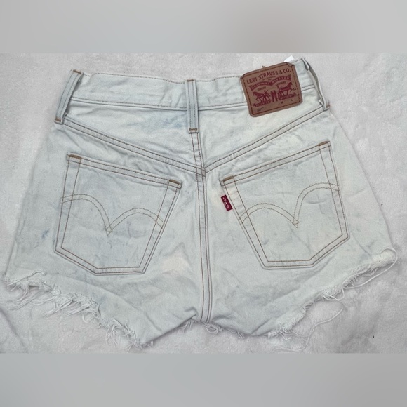Levi's 501 Original Hi Rise Distressed Acid Denim Shorts Size 23 Excellent Cond - Picture 3 of 5